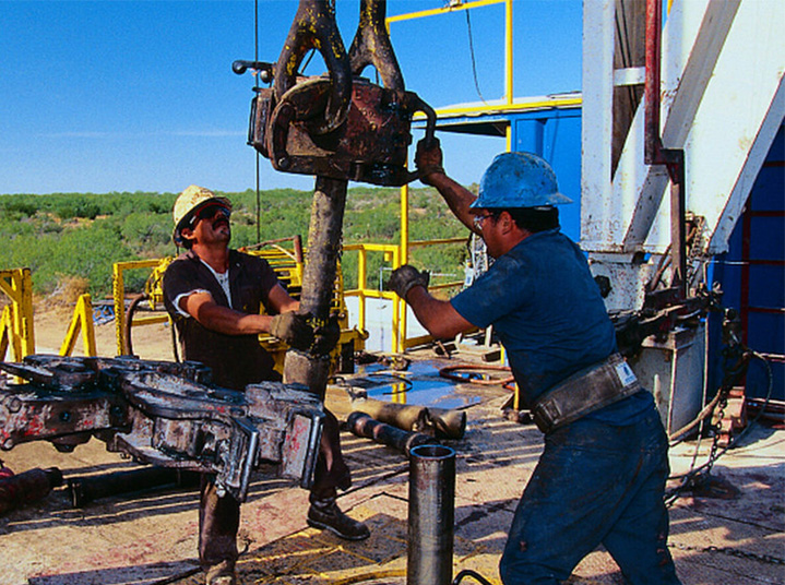 Roller bit IADC 517 drilling record